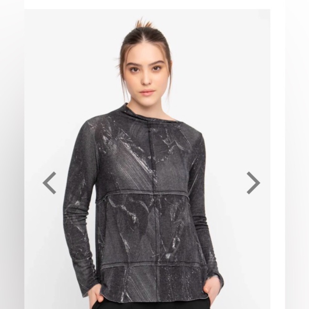 Ozai N Ku Statuesque Top